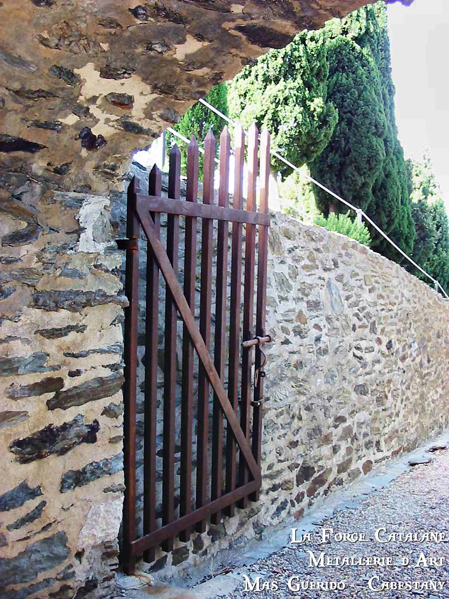 portail fort saint elme collioure travail forge ancienne la  forge catalane.jpg